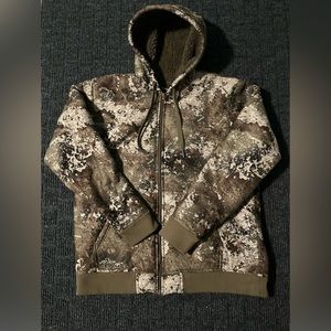 True timber camo zip up fleece hoodie